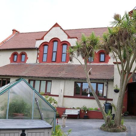 Victoria House Hotell Barrow-in-Furness Exteriör bild